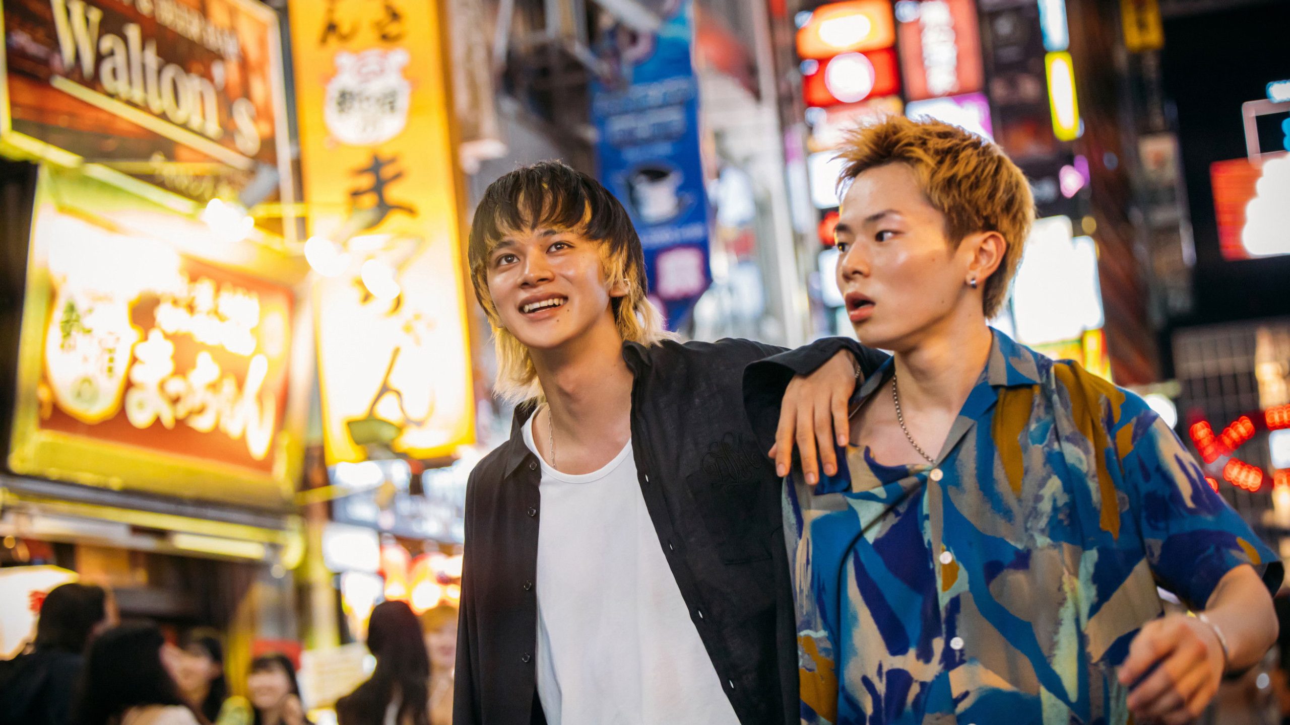 Danh Tính Của Kẻ Ngốc - Ảnh 2