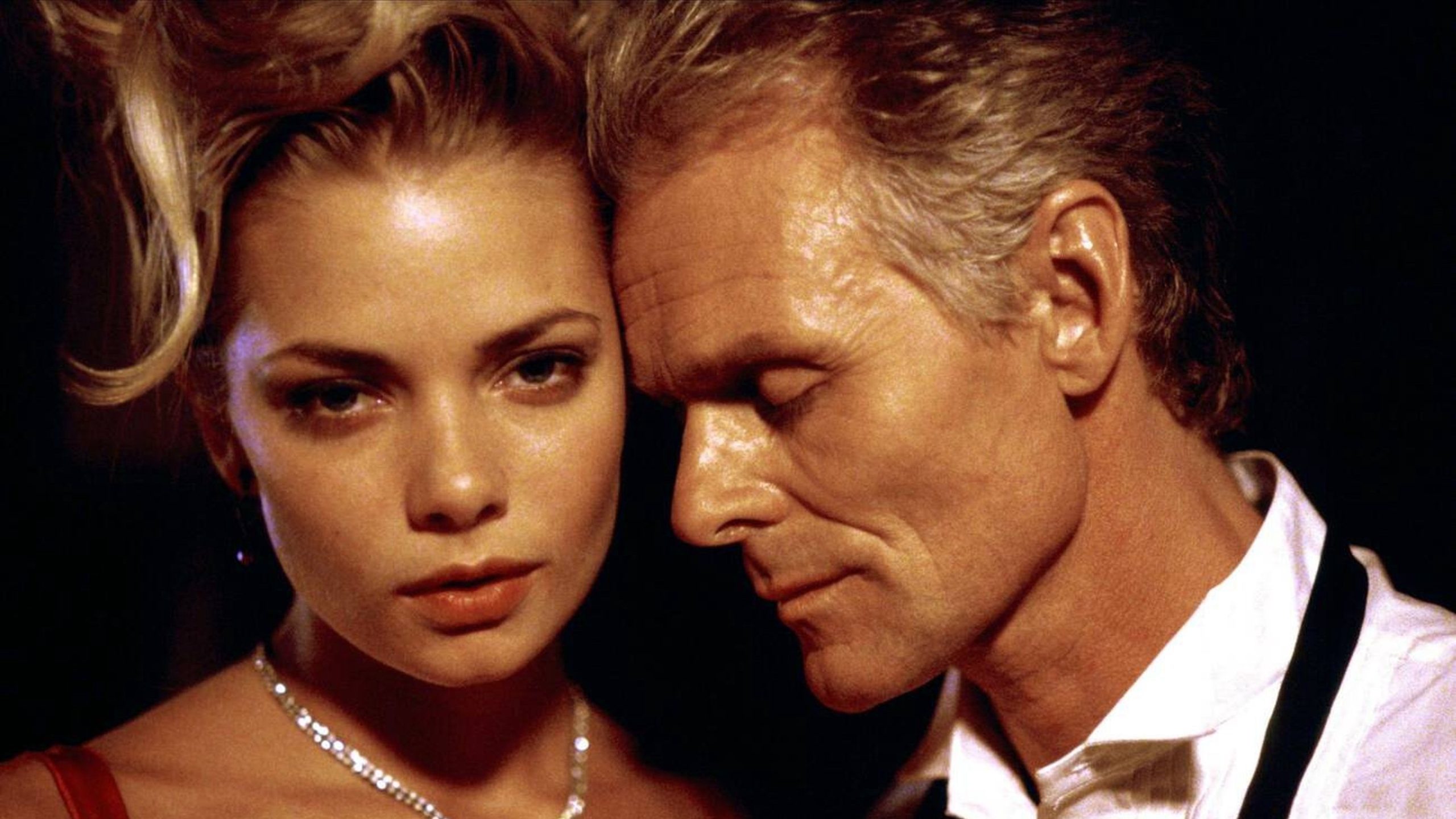 Khêu Gợi Chết Người: Sự Quyến Rũ - Ảnh 2